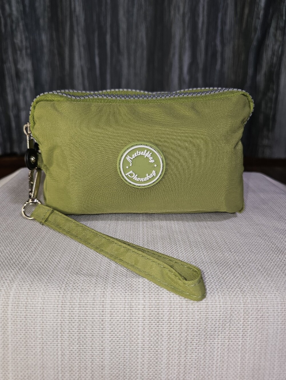 Everyday Essentials Bag - Avocado Green